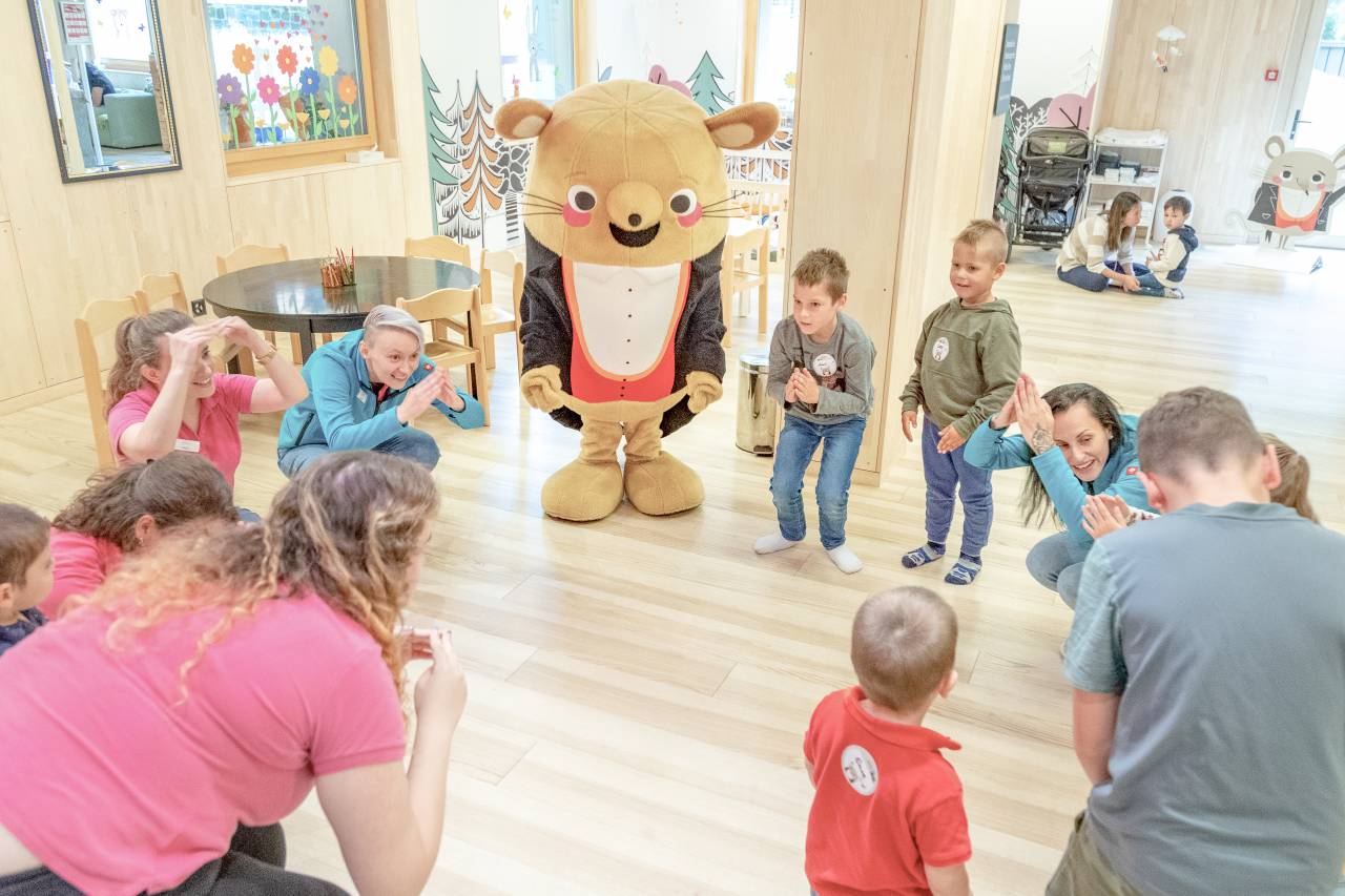 Kinderanimation mit Herrn Gorfion im Familienhotel Gorfion in Liechtenstein