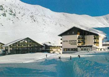 Historisches Foto Hotel Gorfion im Schnee