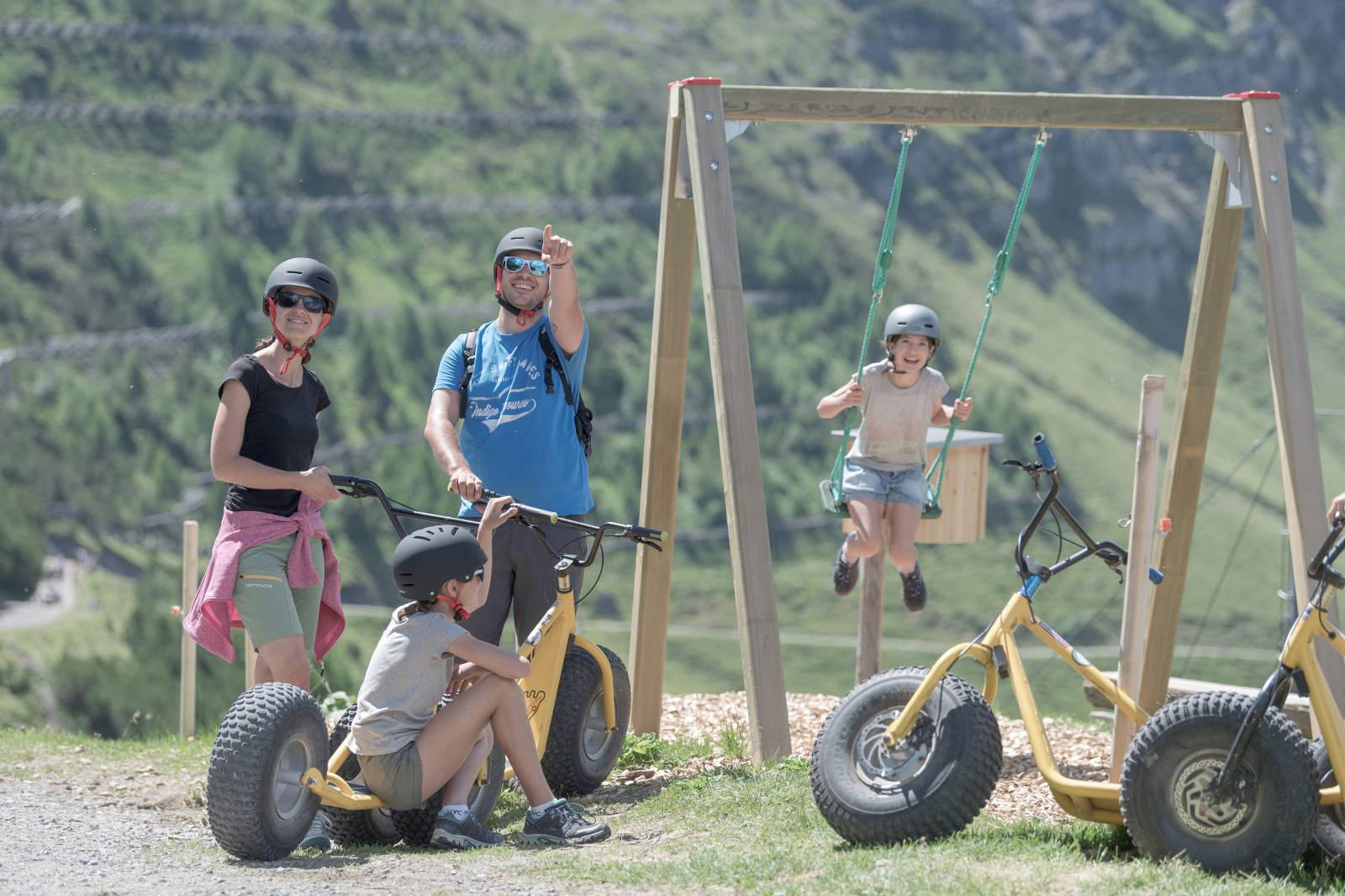 Auffe aufn Berg muassi ... und runterrollen Symbolfoto