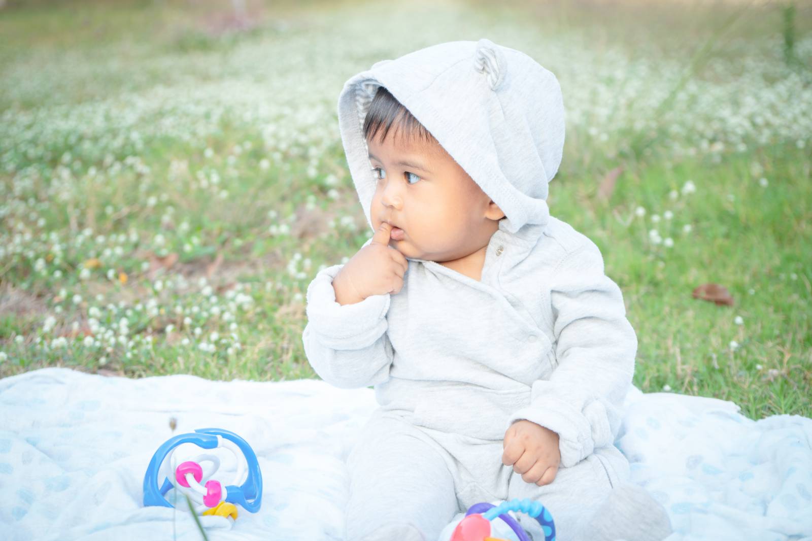 Entspannt reisen mit Baby oder Kleinkind Symbolfoto