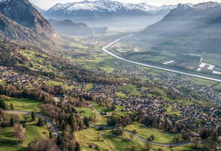 Helicopter sightseeing flights - Gorfion Familienhotel Liechtenstein