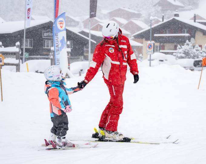 Nach der Skisaison ist vor den Skiferien ❄️⛷️ symbolic picture